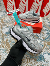 Load image into Gallery viewer, Shoes