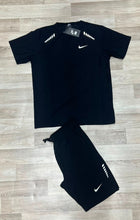 Load image into Gallery viewer, Tshirt