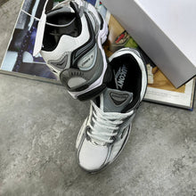 Load image into Gallery viewer, Shoes