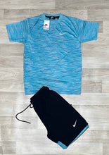 Load image into Gallery viewer, T-shirt