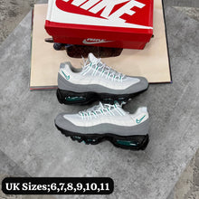 Load image into Gallery viewer, Shoes