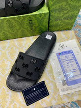 Load image into Gallery viewer, Slipper