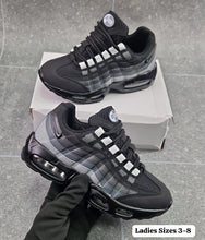 Load image into Gallery viewer, Shoes
