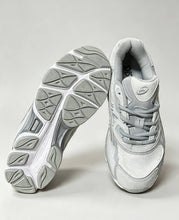 Load image into Gallery viewer, Shoes