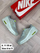 Load image into Gallery viewer, Shoes