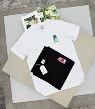 Load image into Gallery viewer, T-shirt