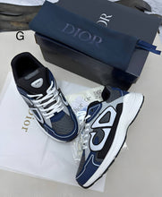 Load image into Gallery viewer, Shoes