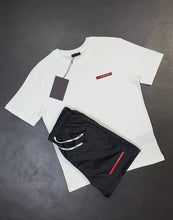 Load image into Gallery viewer, Tshirt