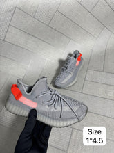Load image into Gallery viewer, Shoes