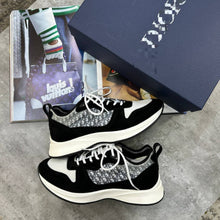 Load image into Gallery viewer, Shoes