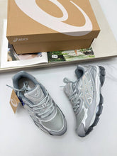 Load image into Gallery viewer, Shoes