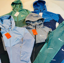 Load image into Gallery viewer, Tracksuit boy