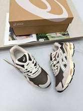 Load image into Gallery viewer, Shoes