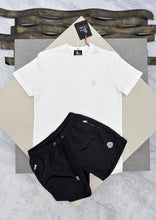 Load image into Gallery viewer, Tshirt