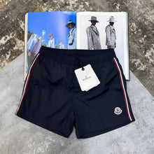 Load image into Gallery viewer, Short