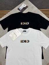 Load image into Gallery viewer, Tshirt