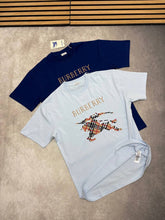 Load image into Gallery viewer, Tshirt