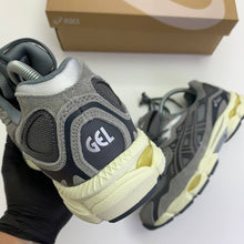 Load image into Gallery viewer, Shoes