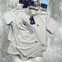 Load image into Gallery viewer, T-shirt
