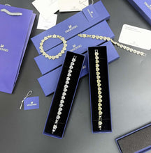 Load image into Gallery viewer, Necklace