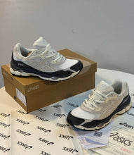 Load image into Gallery viewer, Shoes