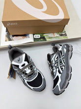 Load image into Gallery viewer, Shoes