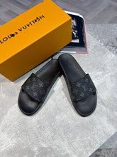 Load image into Gallery viewer, Slipper