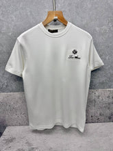 Load image into Gallery viewer, Tshirt