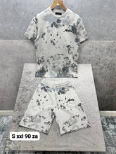 Load image into Gallery viewer, Tshirt