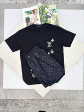 Load image into Gallery viewer, Tshirt