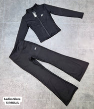 Load image into Gallery viewer, Tracksuit women