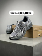 Load image into Gallery viewer, Shoes