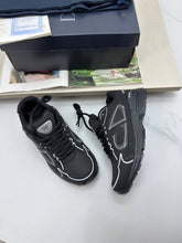 Load image into Gallery viewer, Shoes