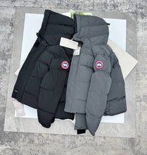 Load image into Gallery viewer, Jacket