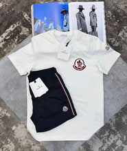 Load image into Gallery viewer, T-shirt