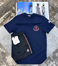 Load image into Gallery viewer, T-shirt