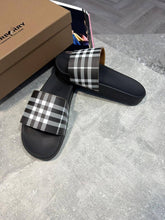 Load image into Gallery viewer, Slipper