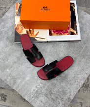 Load image into Gallery viewer, Slipper