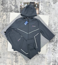 Load image into Gallery viewer, Tracksuit men