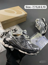 Load image into Gallery viewer, Shoes