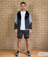 Load image into Gallery viewer, Tshirt