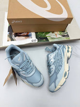Load image into Gallery viewer, Shoes