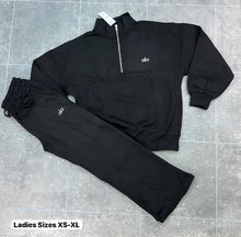 Load image into Gallery viewer, Tracksuit