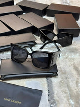 Load image into Gallery viewer, Sunglass