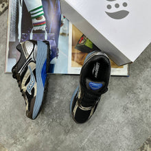 Load image into Gallery viewer, Shoes
