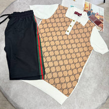 Load image into Gallery viewer, T-shirt