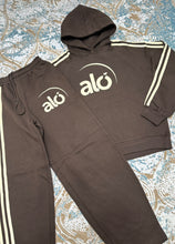 Load image into Gallery viewer, Tracksuit
