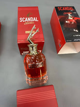 Load image into Gallery viewer, Perfume