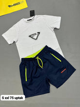 Load image into Gallery viewer, Tshirt