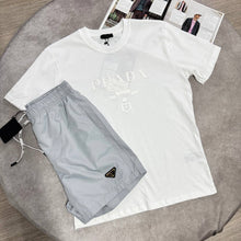 Load image into Gallery viewer, Tshirt